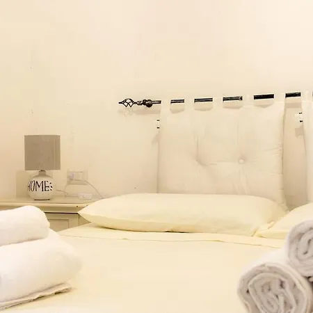 Relax House 5 Min Dal Mare Parcheggio+wifi Olbia