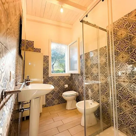 Relax House 5 Min Dal Mare Parcheggio+wifi Apartment