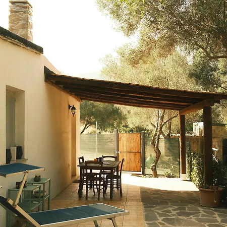 Relax House 5 Min Dal Mare Parcheggio+wifi Olbia